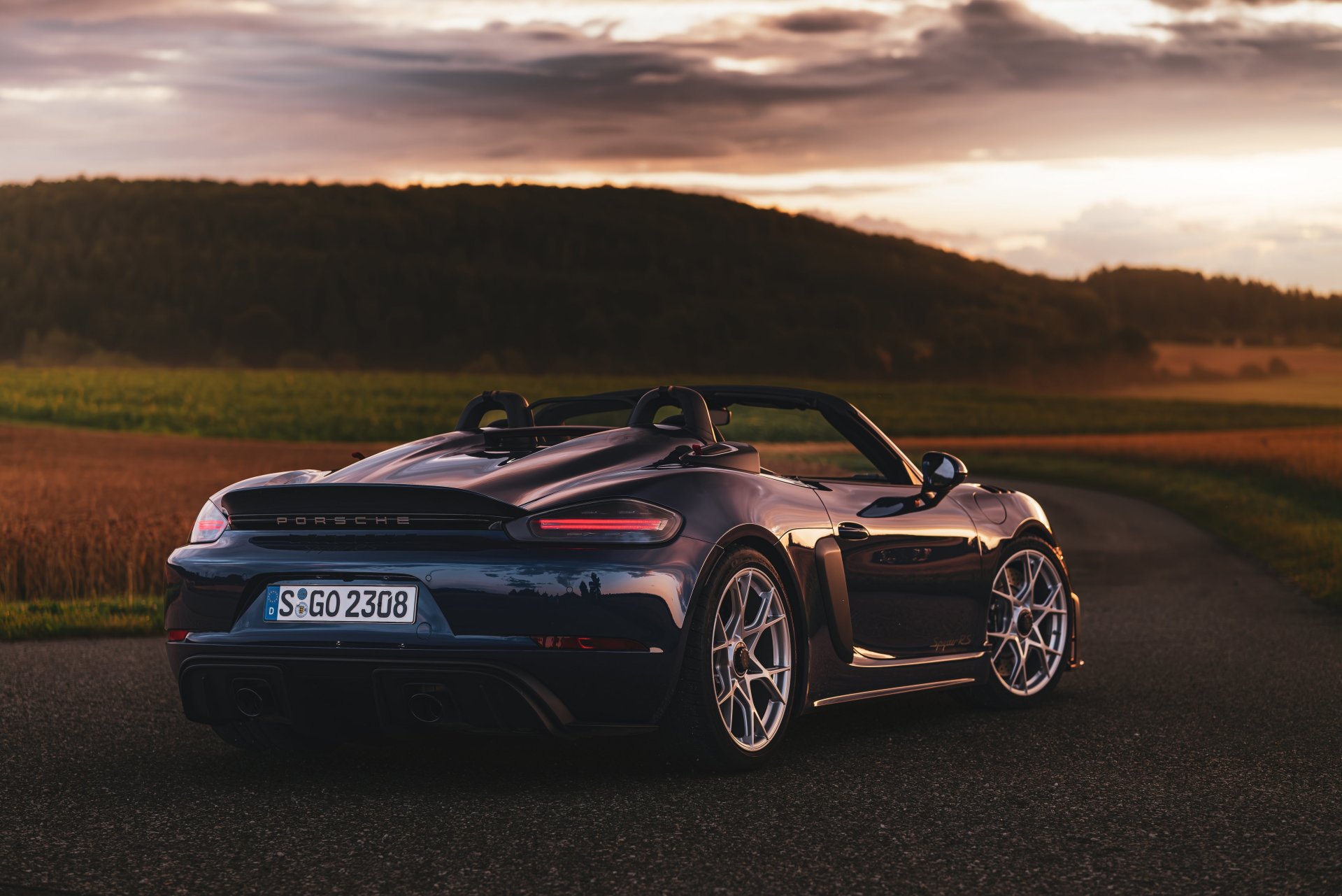 Porsche 718 Spyder RS from above, showing the open cockpit and rear tonneau